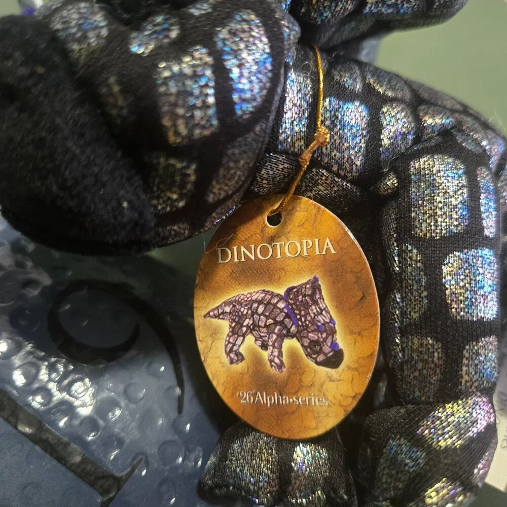 Hallmark Dinotopia Dinosaur - Picture 4 of 10